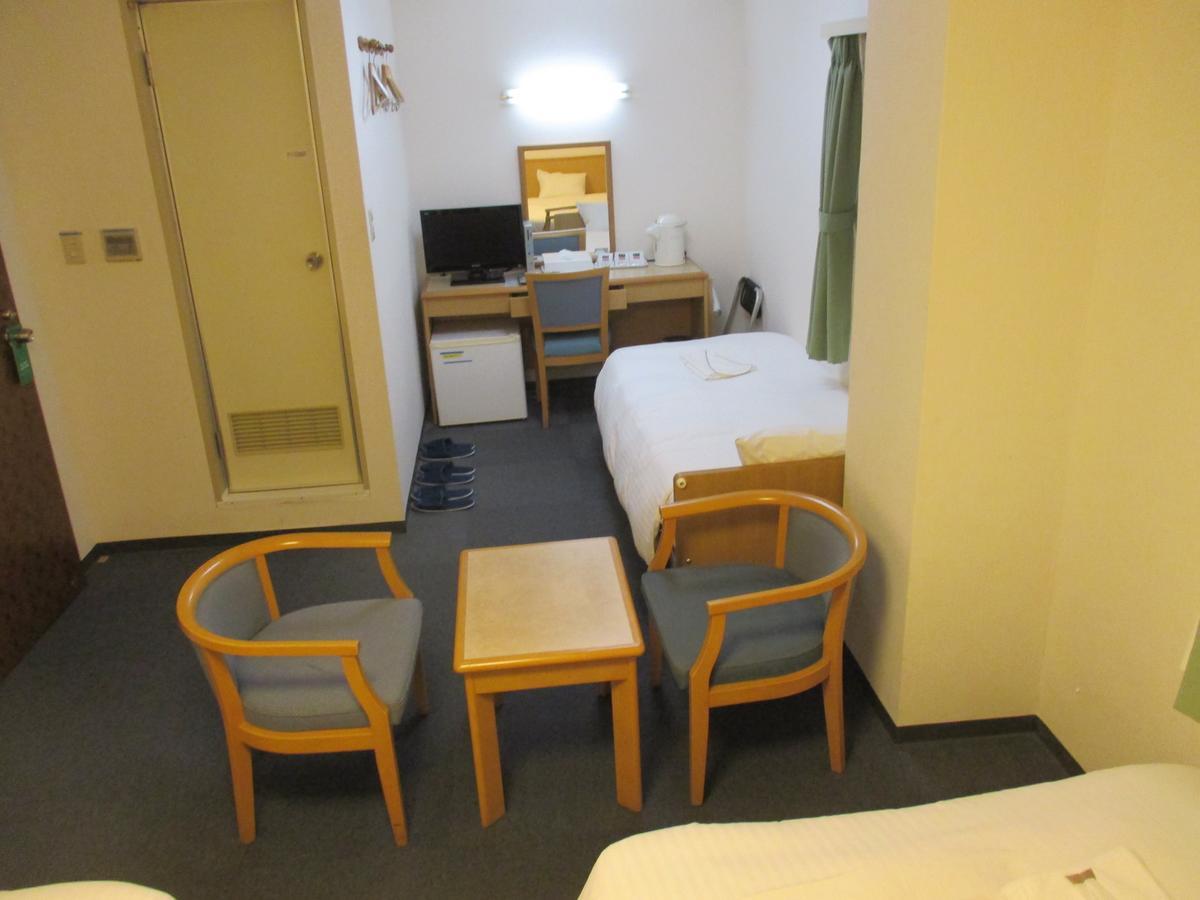 Hotel Green Well Sendai Buitenkant foto