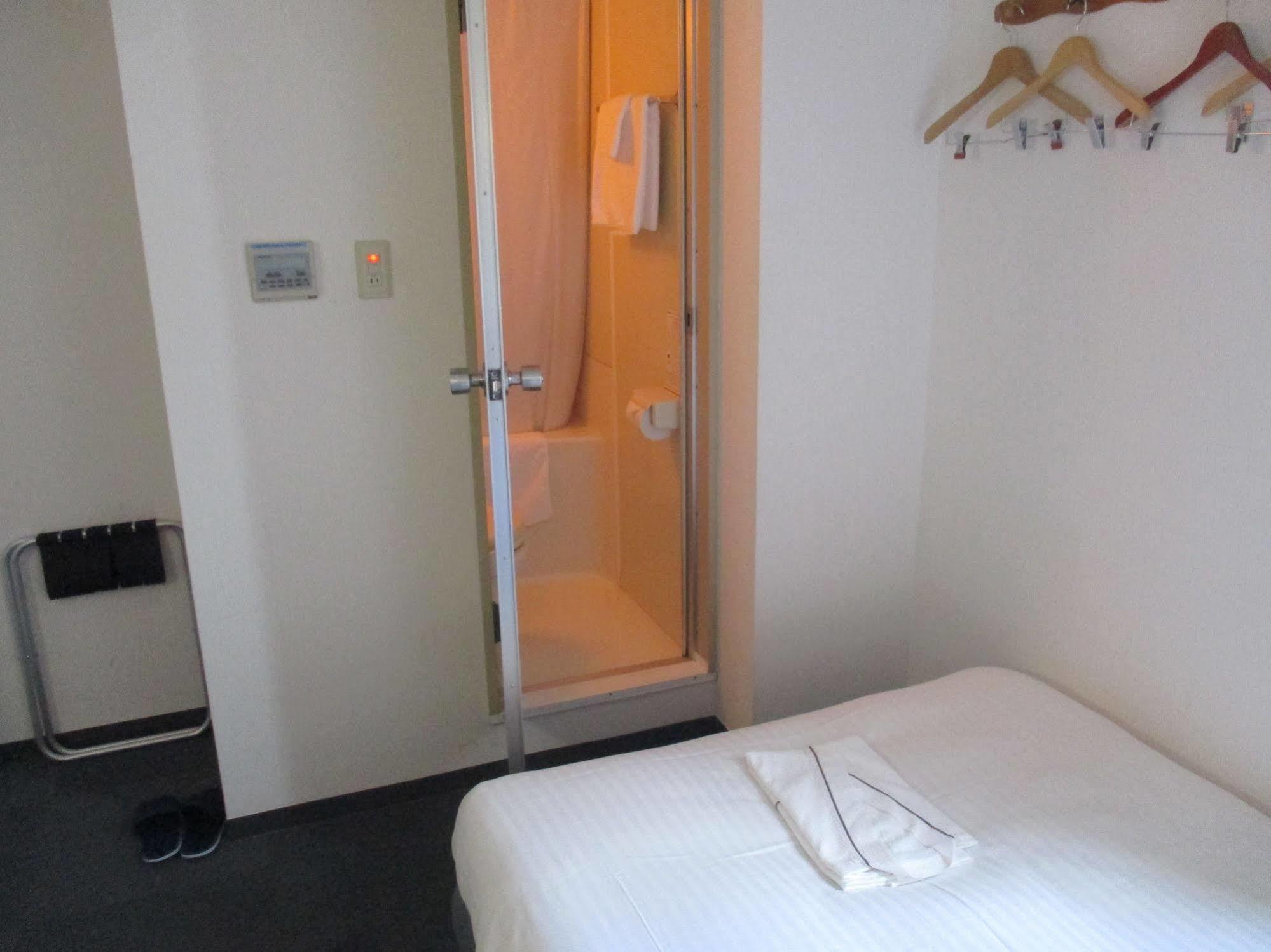Hotel Green Well Sendai Buitenkant foto